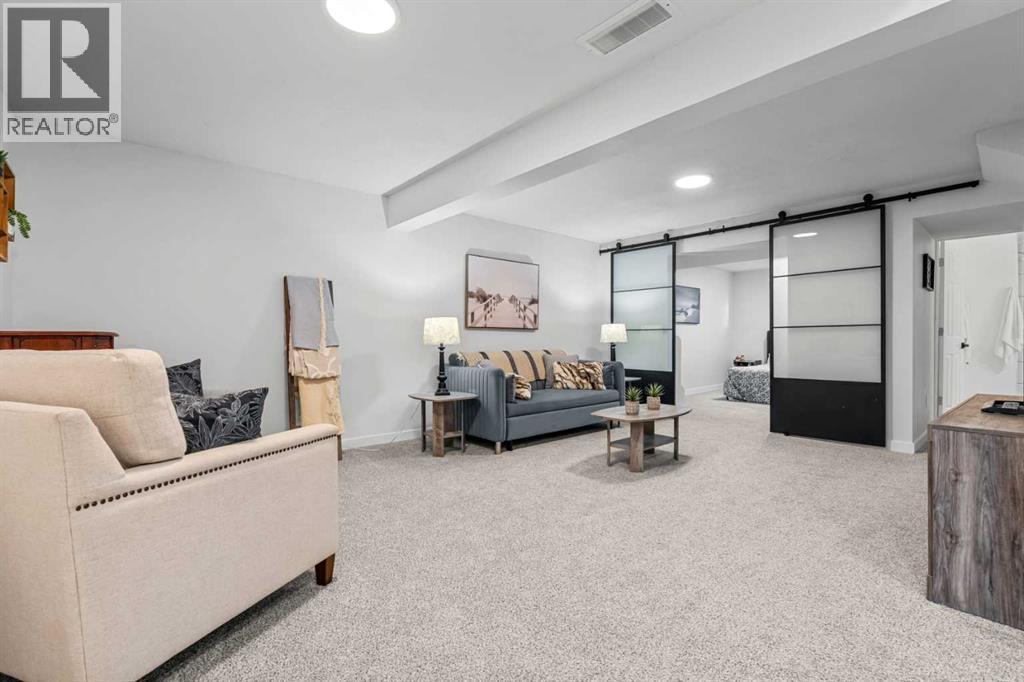 37 Legacy Glen Point SE - 34