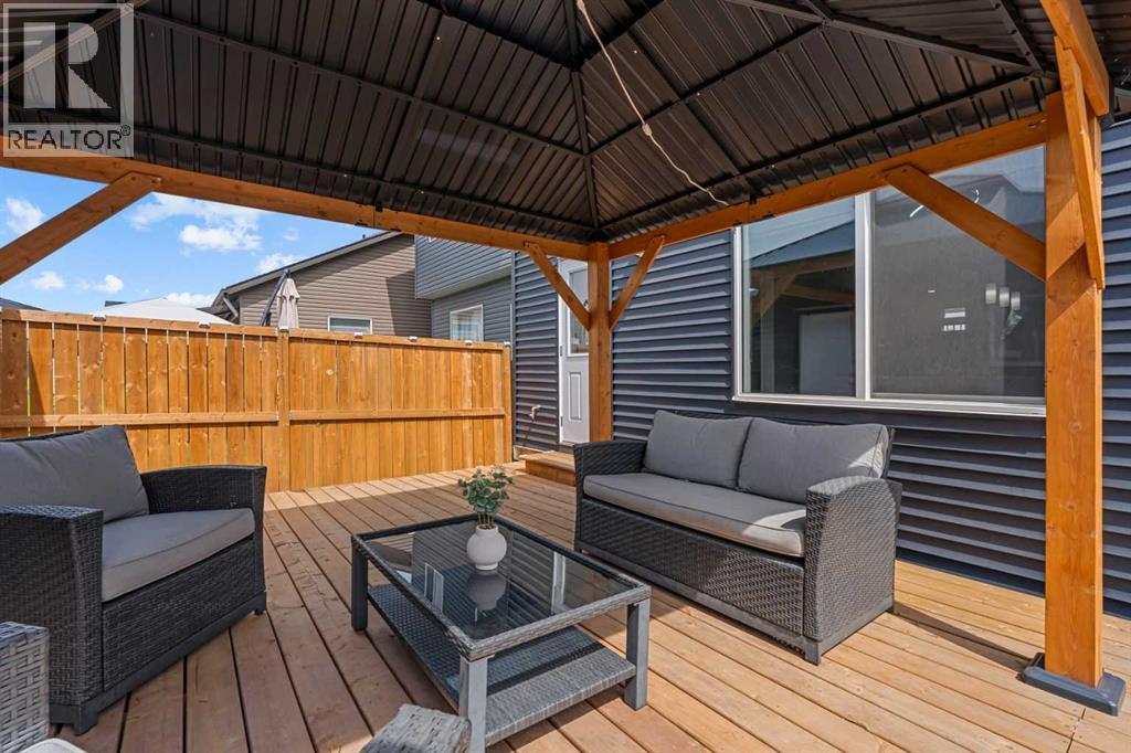 37 Legacy Glen Point SE - 44