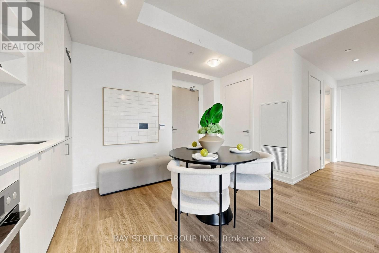 #7112 55 COOPER STREET - Image 7
