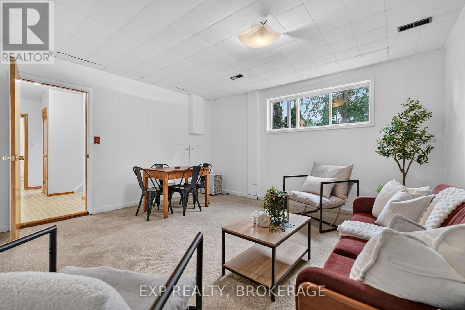 11 PEMBER PLACE - 21