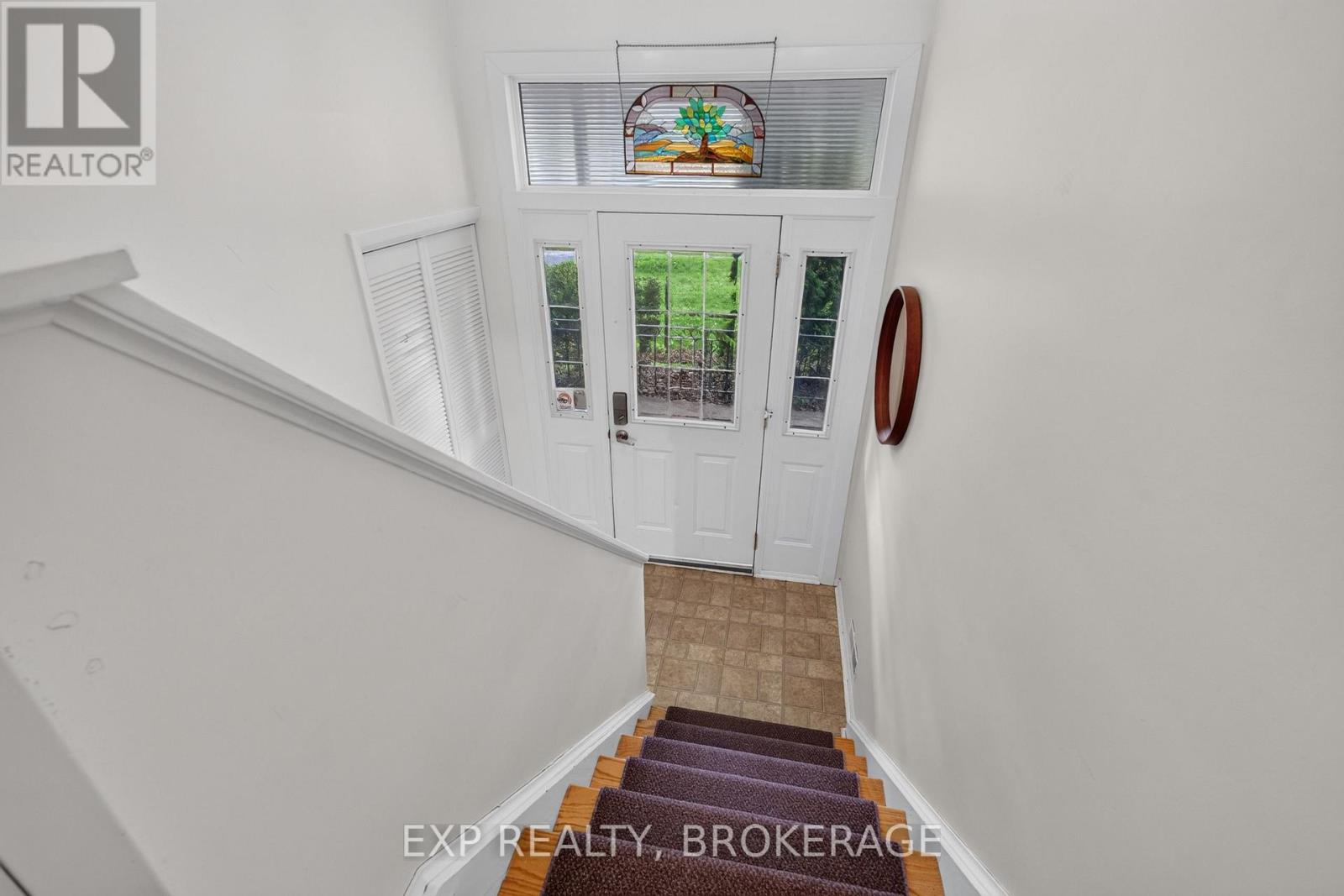 11 PEMBER PLACE - 19