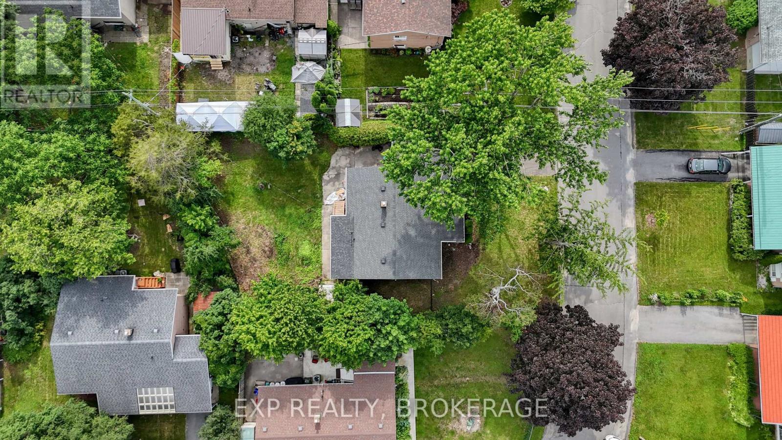 11 PEMBER PLACE - 37