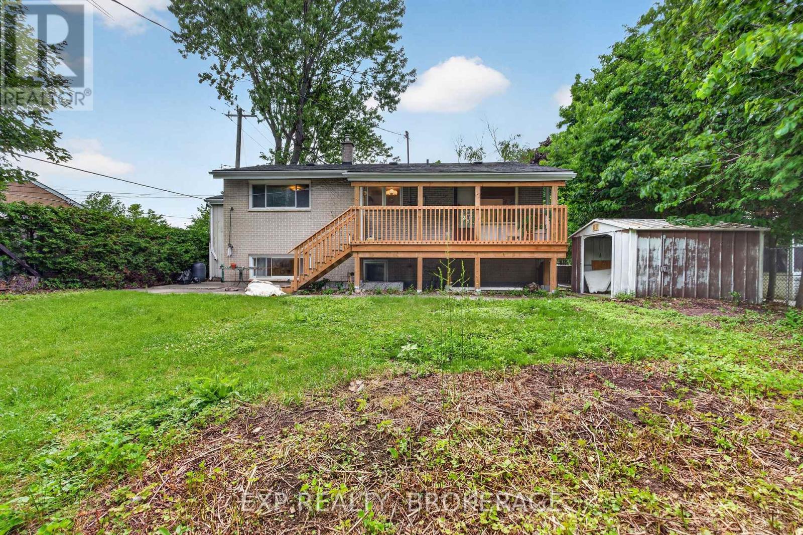 11 PEMBER PLACE - 30