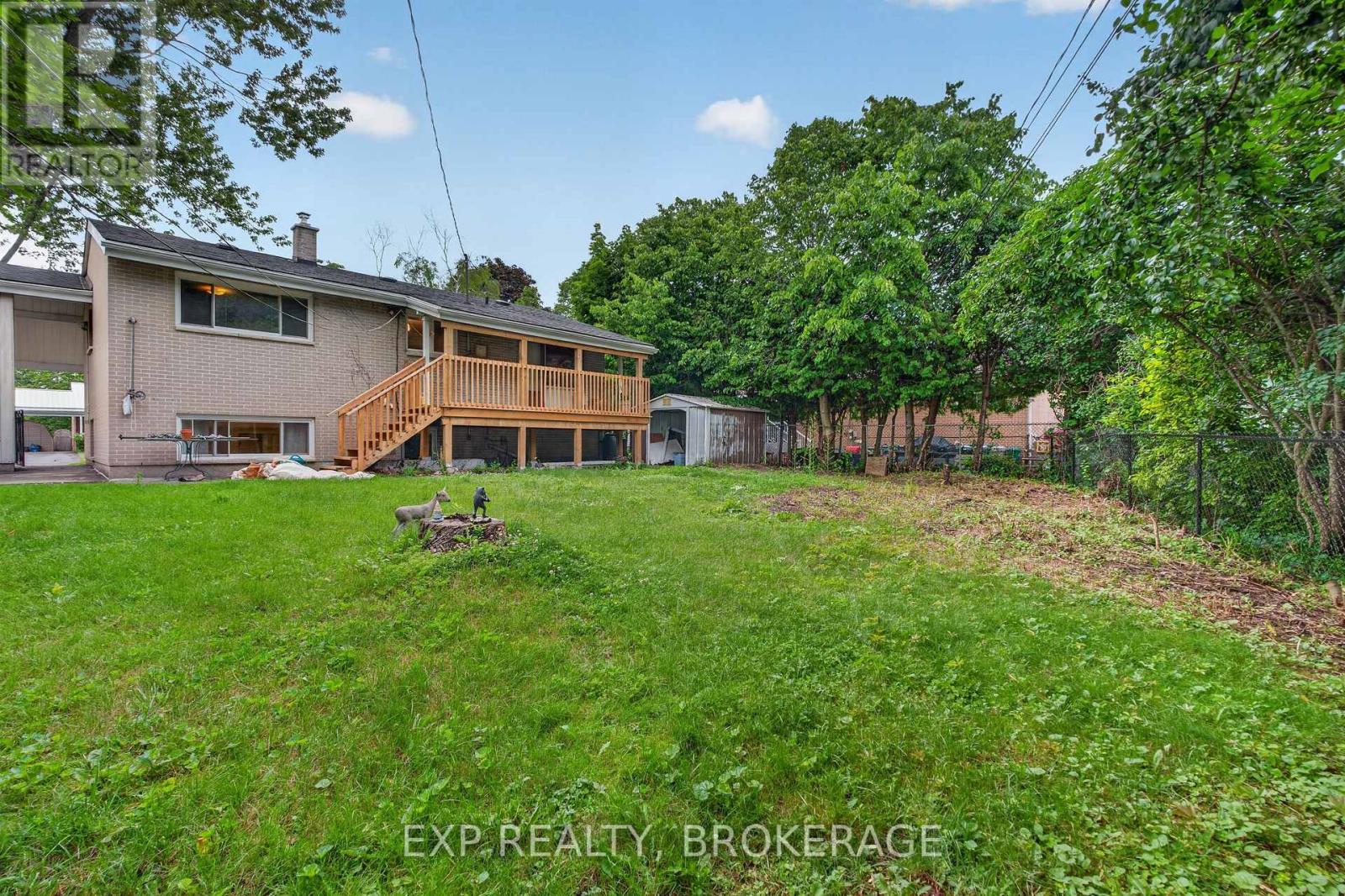 11 PEMBER PLACE - 29