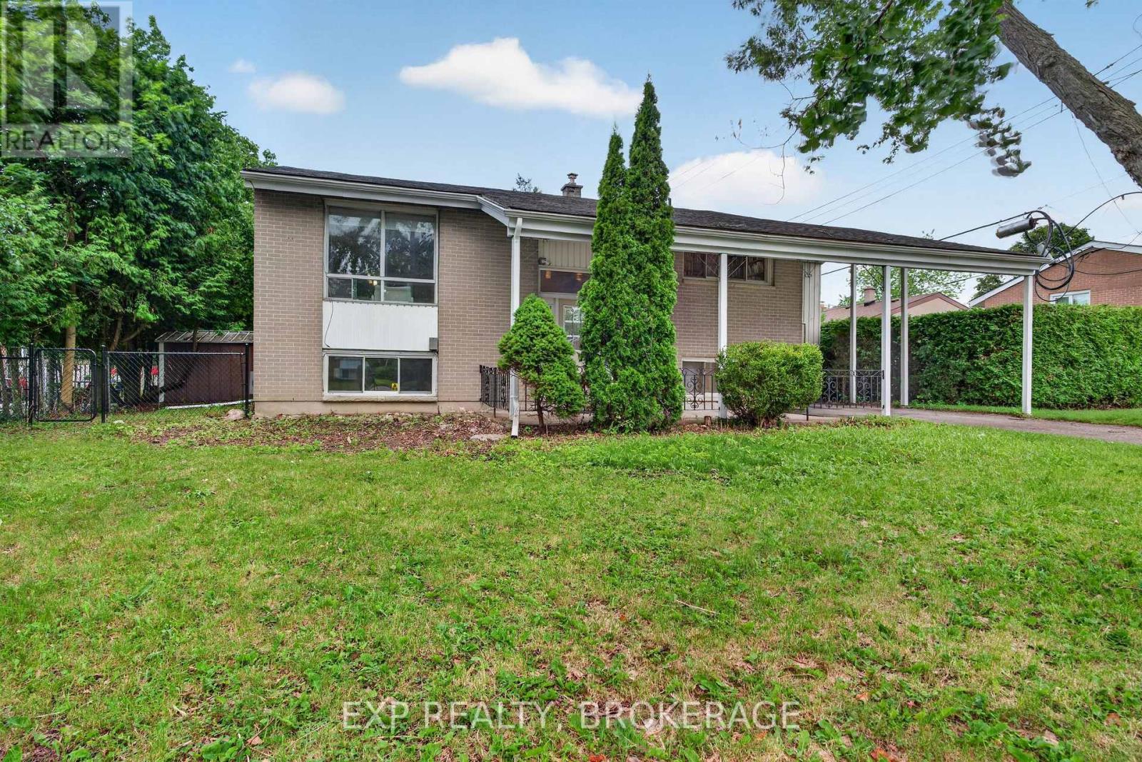 11 PEMBER PLACE - 3