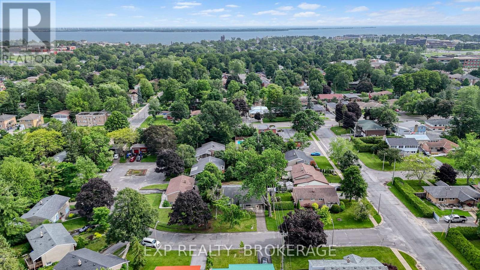 11 PEMBER PLACE - 31