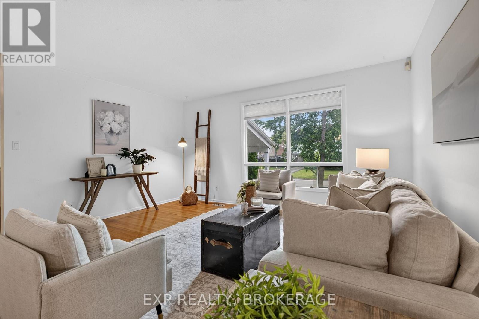 11 PEMBER PLACE - 8