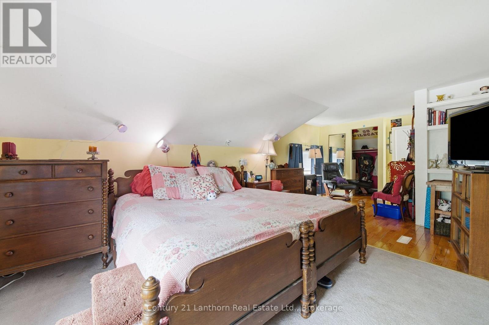89 GORDON STREET - 46