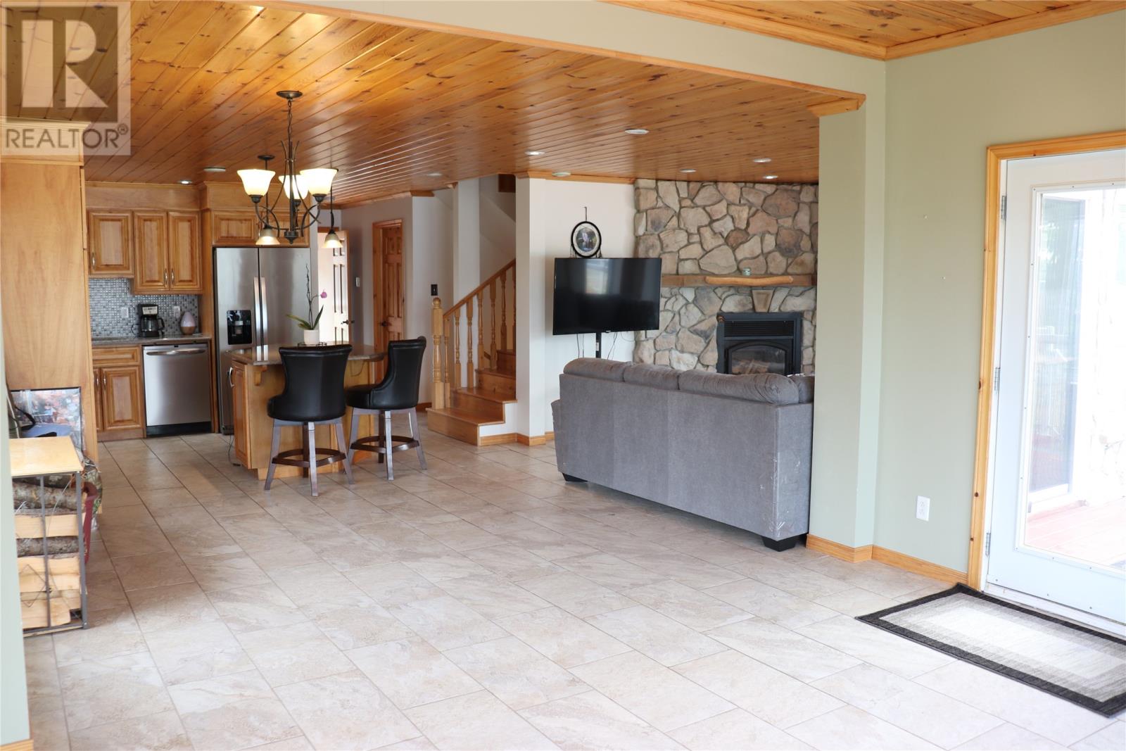 2 Regatta Drive - Image 12