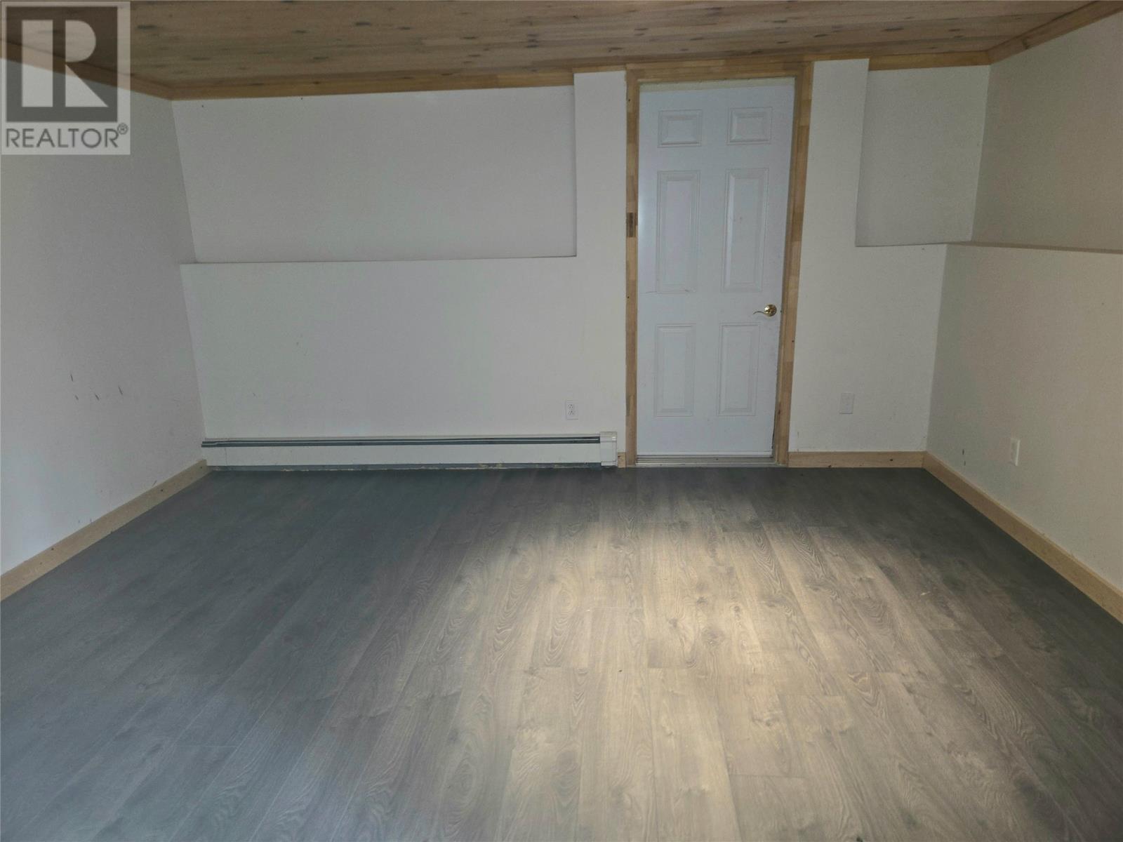 2 Regatta Drive - Image 32