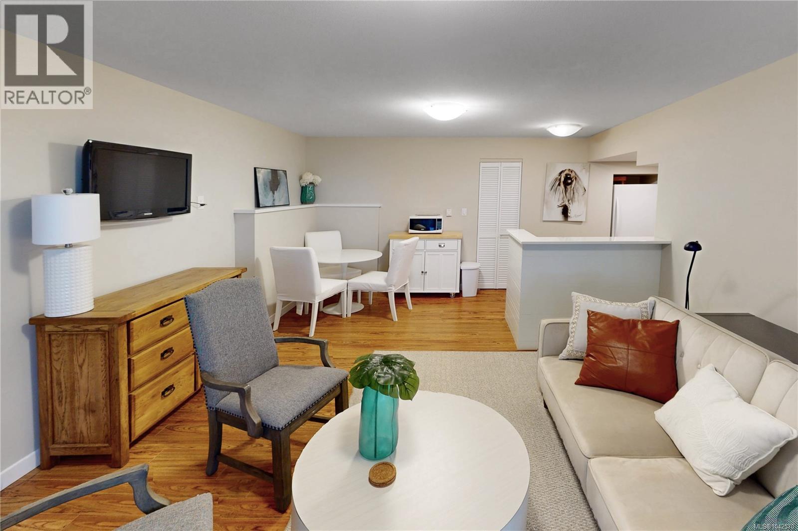 340 Summit Dr - 48