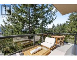 Kitchen - 340 Summit Dr, Nanaimo, BC V9T5R2 Photo 15