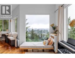Entrance - 340 Summit Dr, Nanaimo, BC V9T5R2 Photo 13