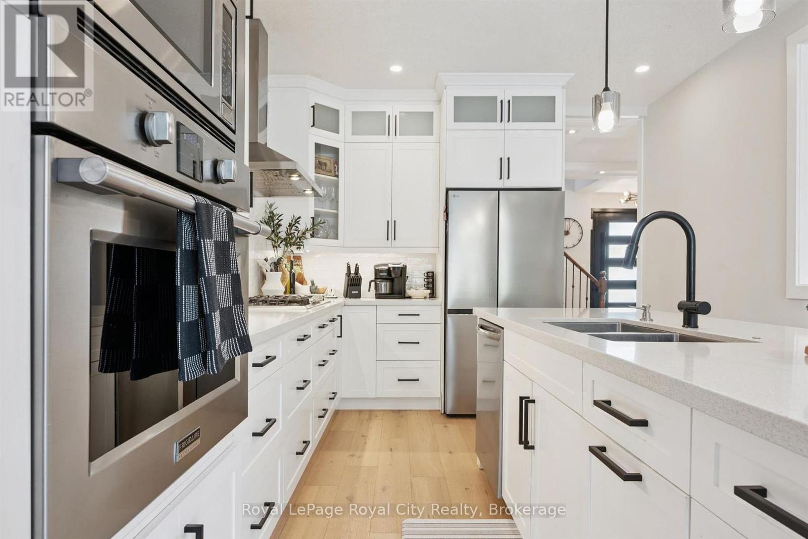 4 POPHAM DRIVE - 11
