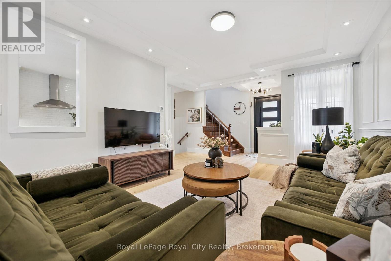 4 POPHAM DRIVE - 35