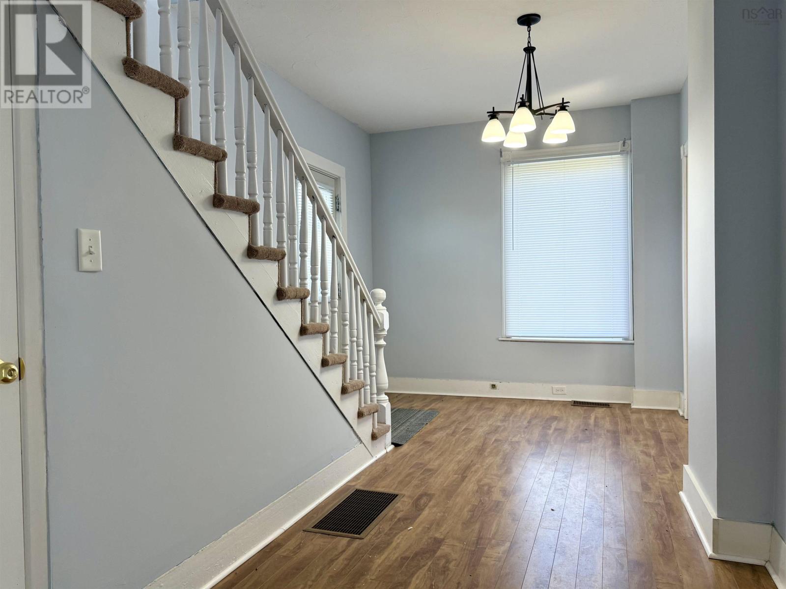 149 East Pleasant Street - 8