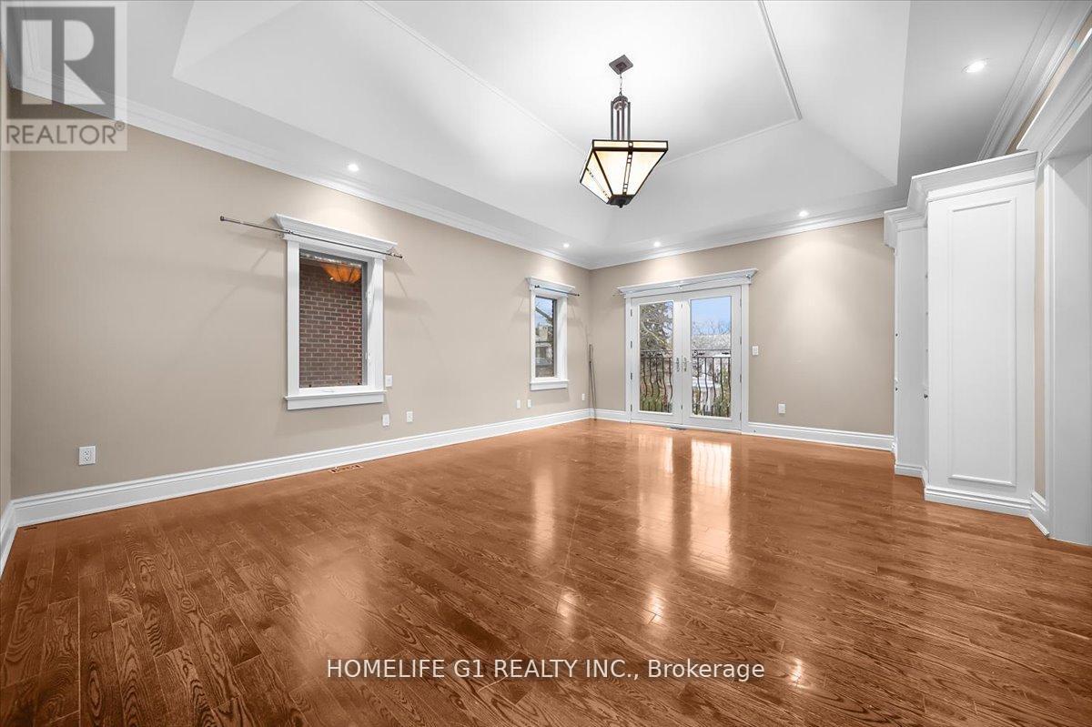 210 ST LEONARDS AVENUE - 21