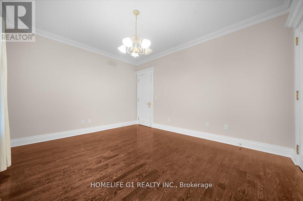 210 ST LEONARDS AVENUE - 28