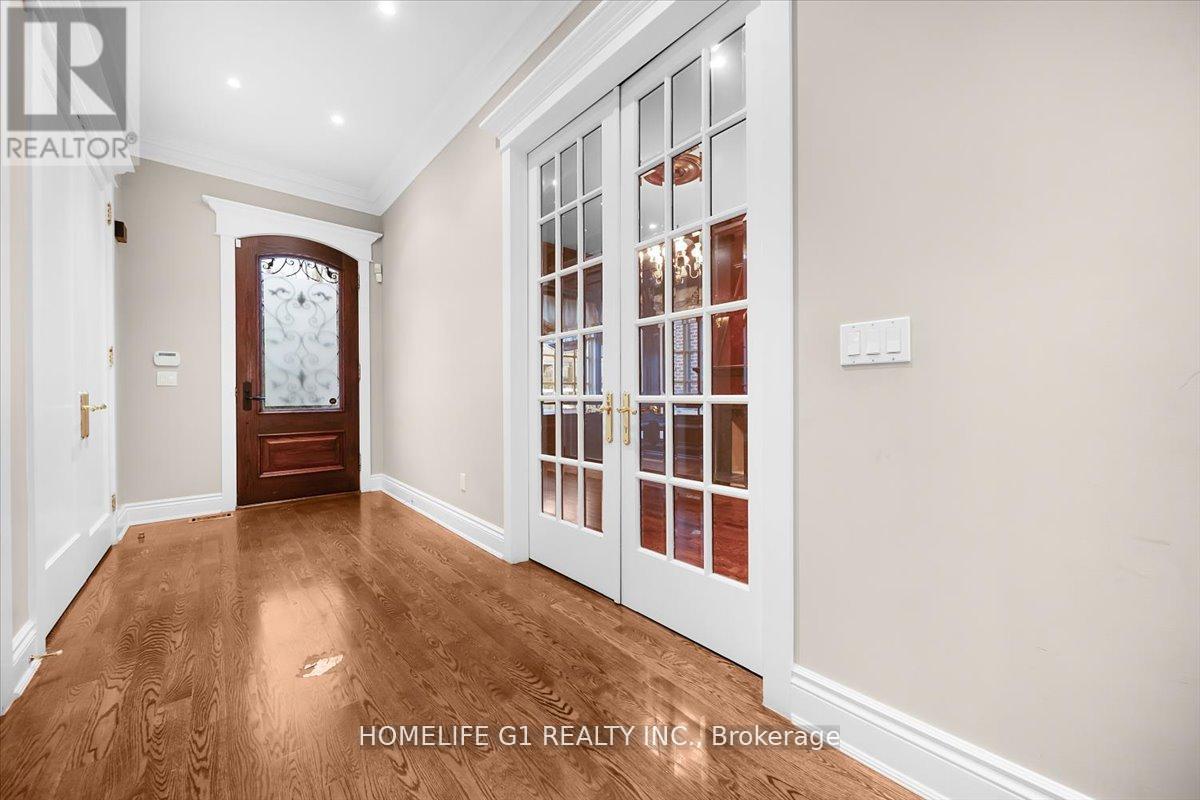 210 ST LEONARDS AVENUE - 4