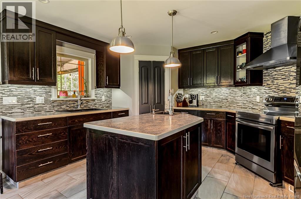 18 Castlewood Drive - 22