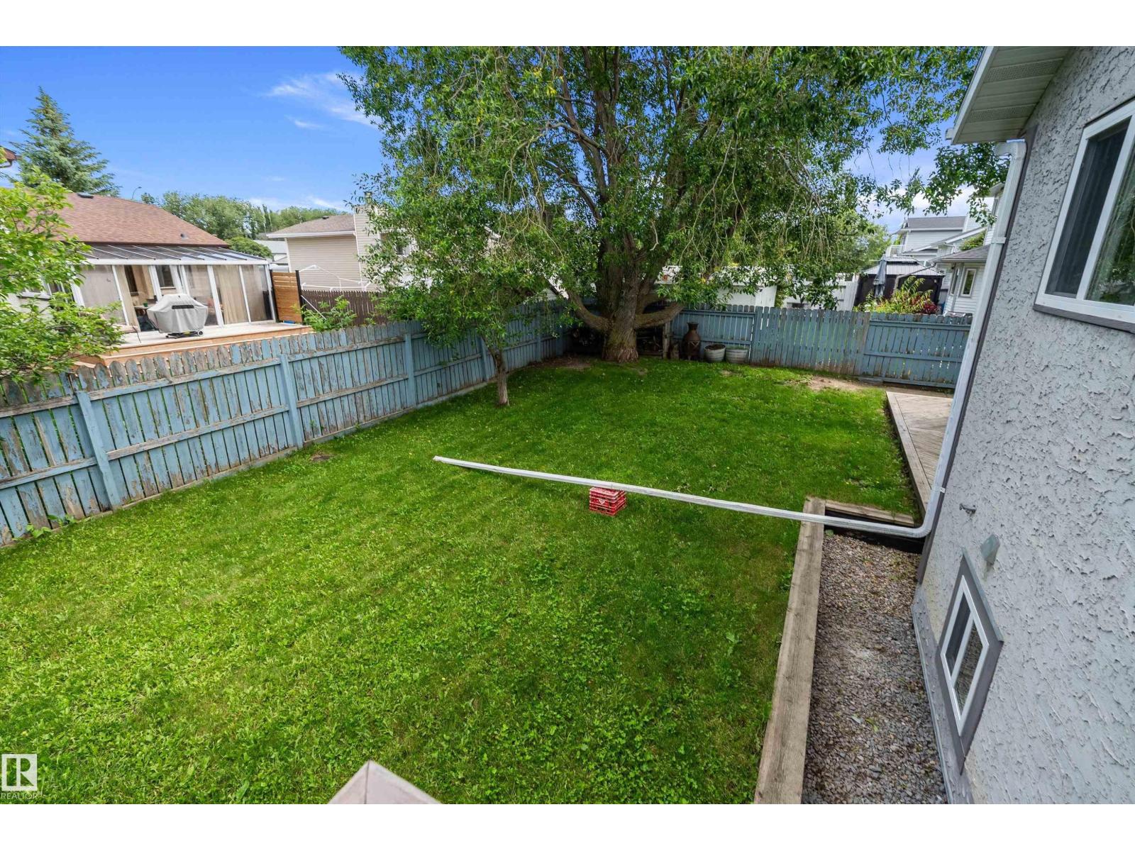 5609 58 ST — photo 33