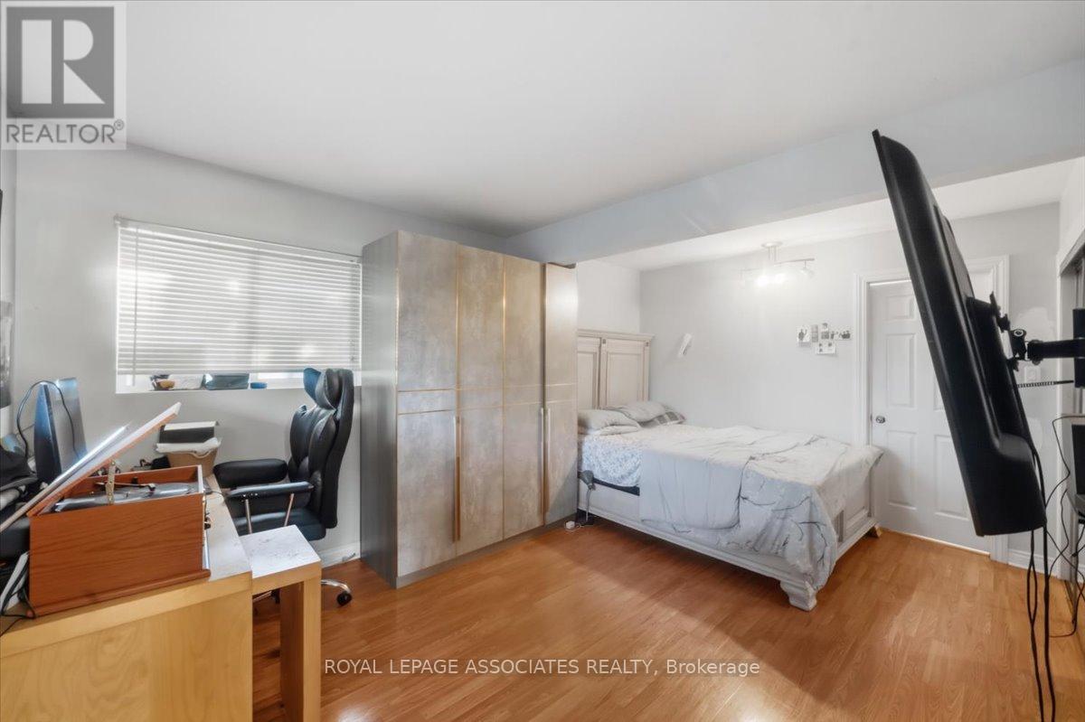 239 ISLAND ROAD - 9