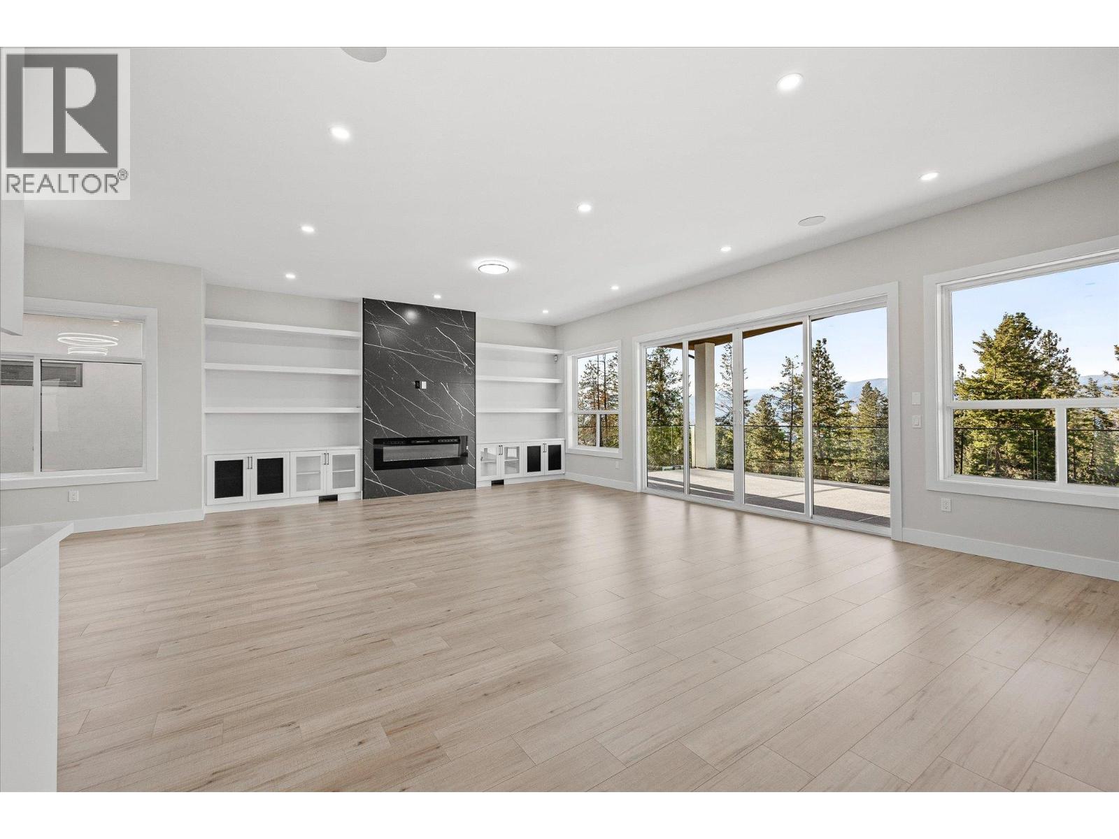 528 Hawes Court - 8