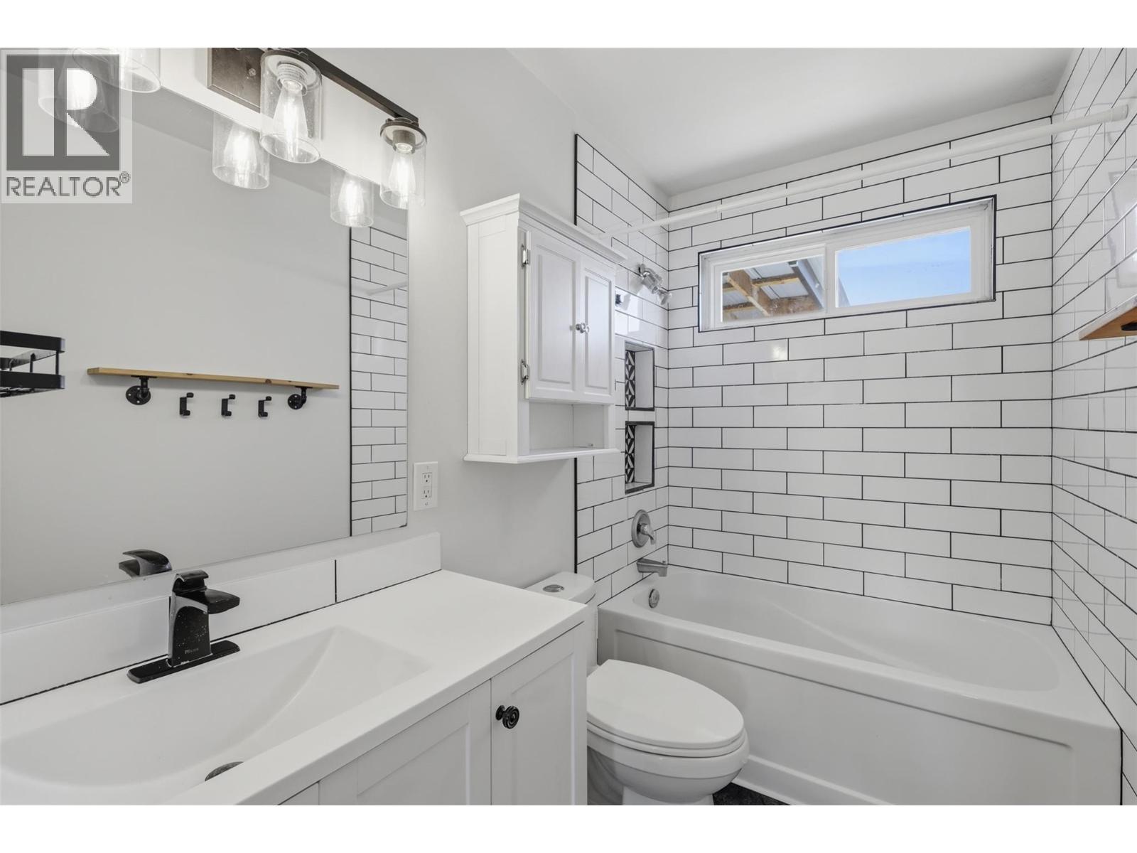 2655 ARGYLE Avenue, Kamloops