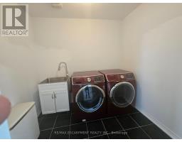 175 Gold Park Gate, Essa, ON L3W0B4 Photo 18