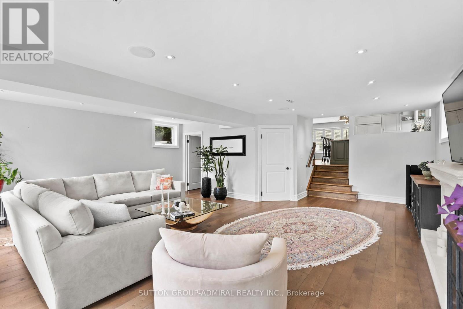 1281 LANDFAIR CRESCENT - 10