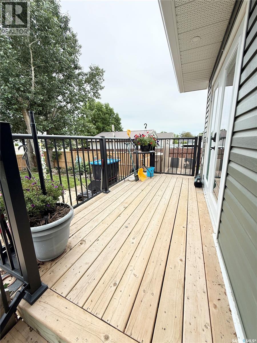 44 Mitchell CRESCENT - 22