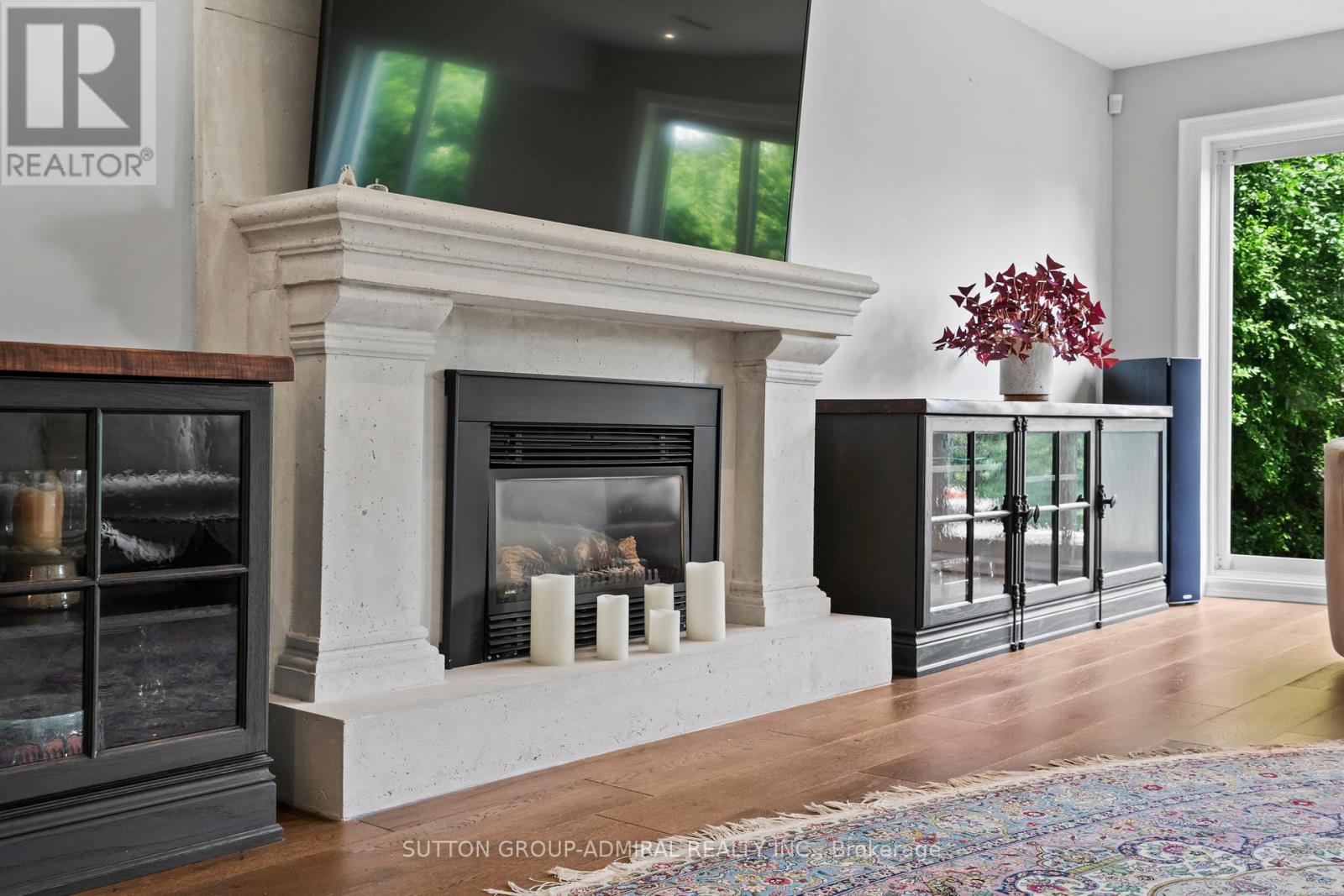 1281 LANDFAIR CRESCENT - 11