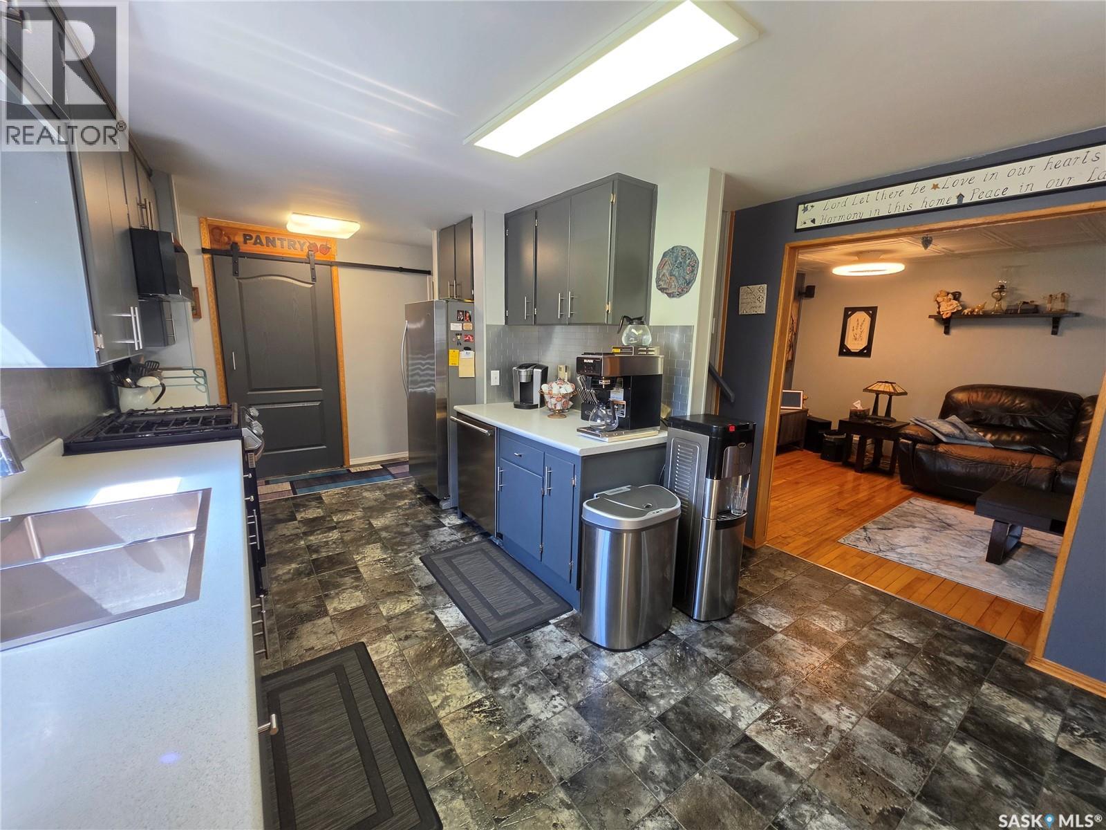5 Olson AVENUE - 10