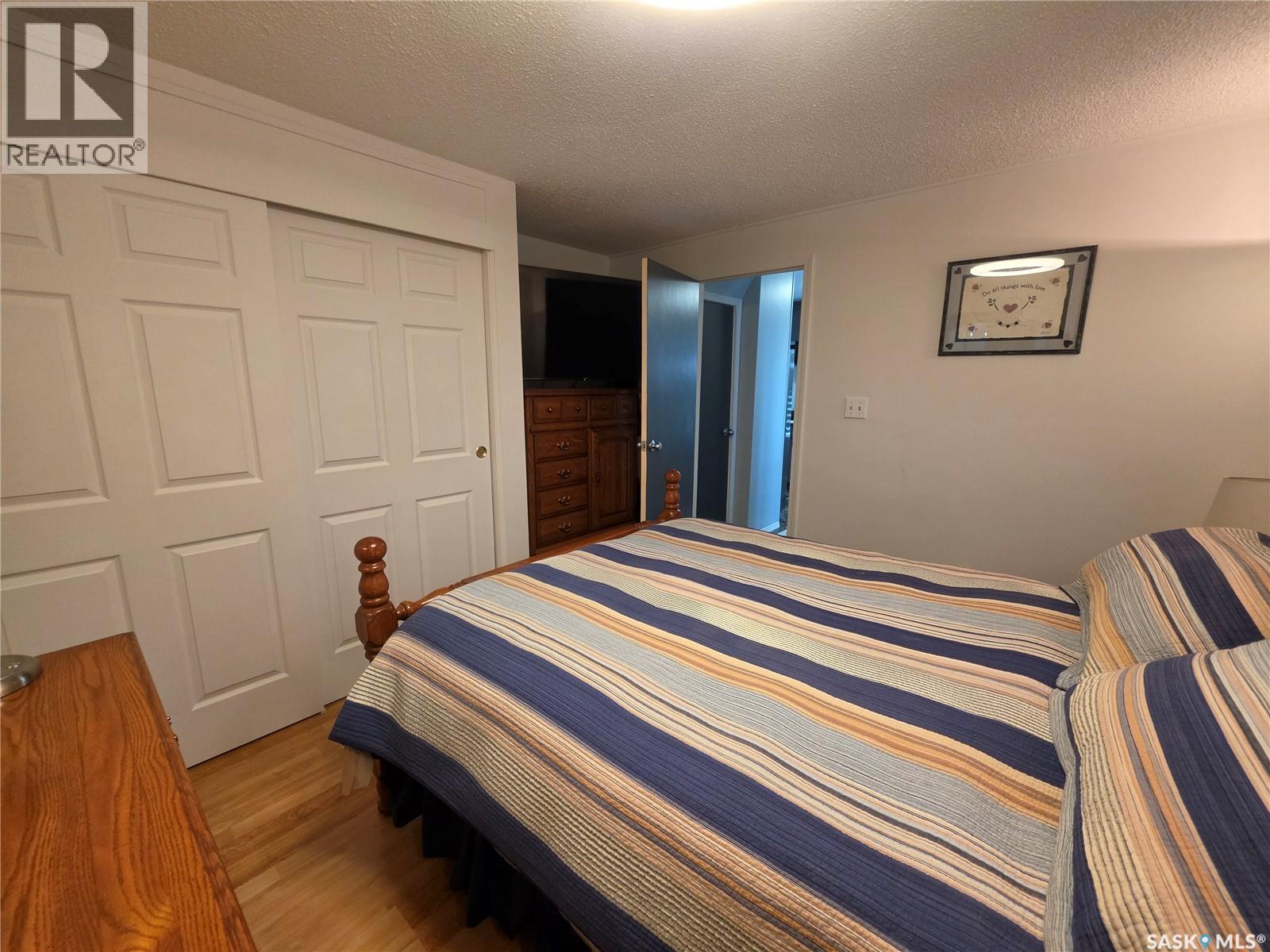 5 Olson AVENUE - 12