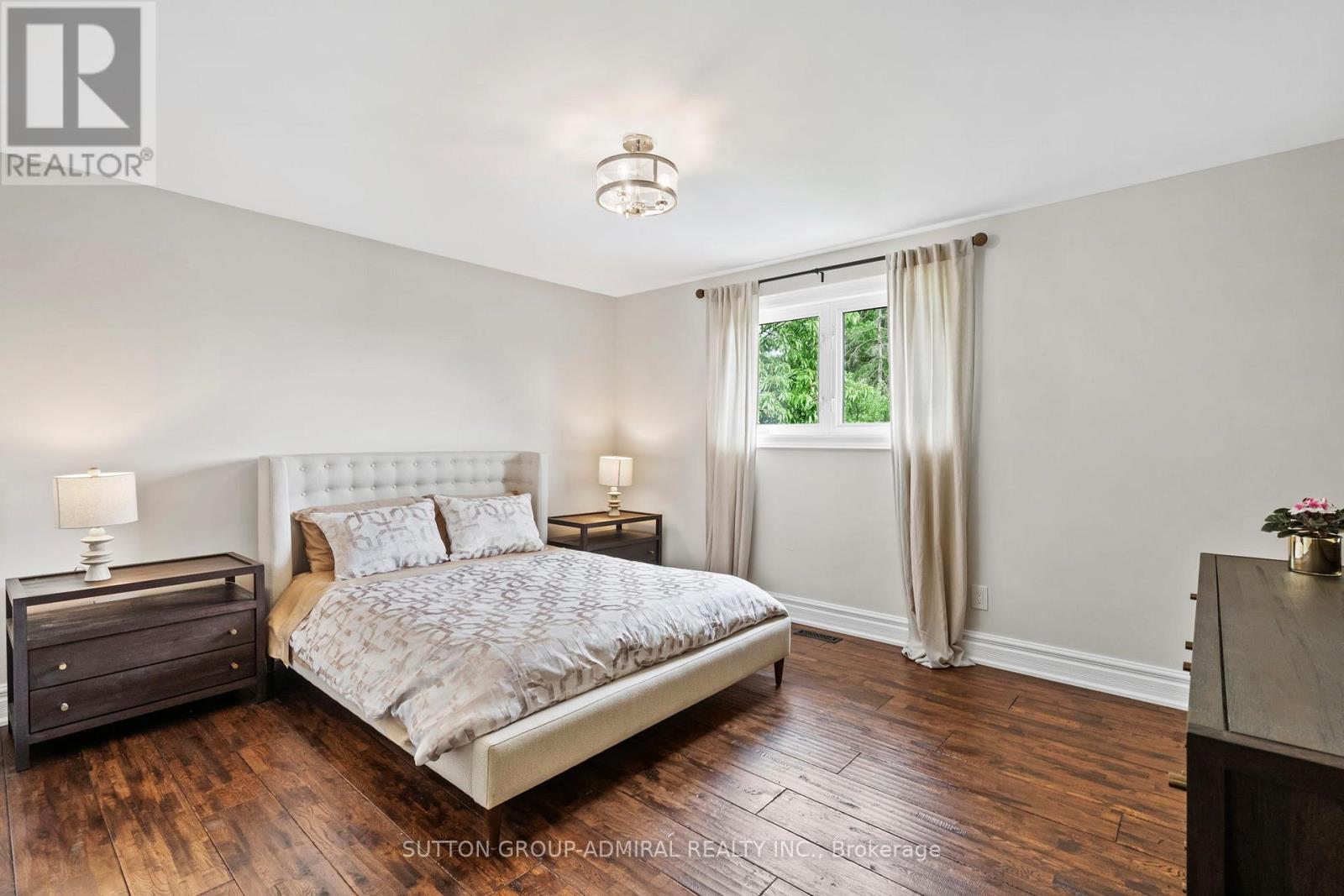 1281 LANDFAIR CRESCENT - 13
