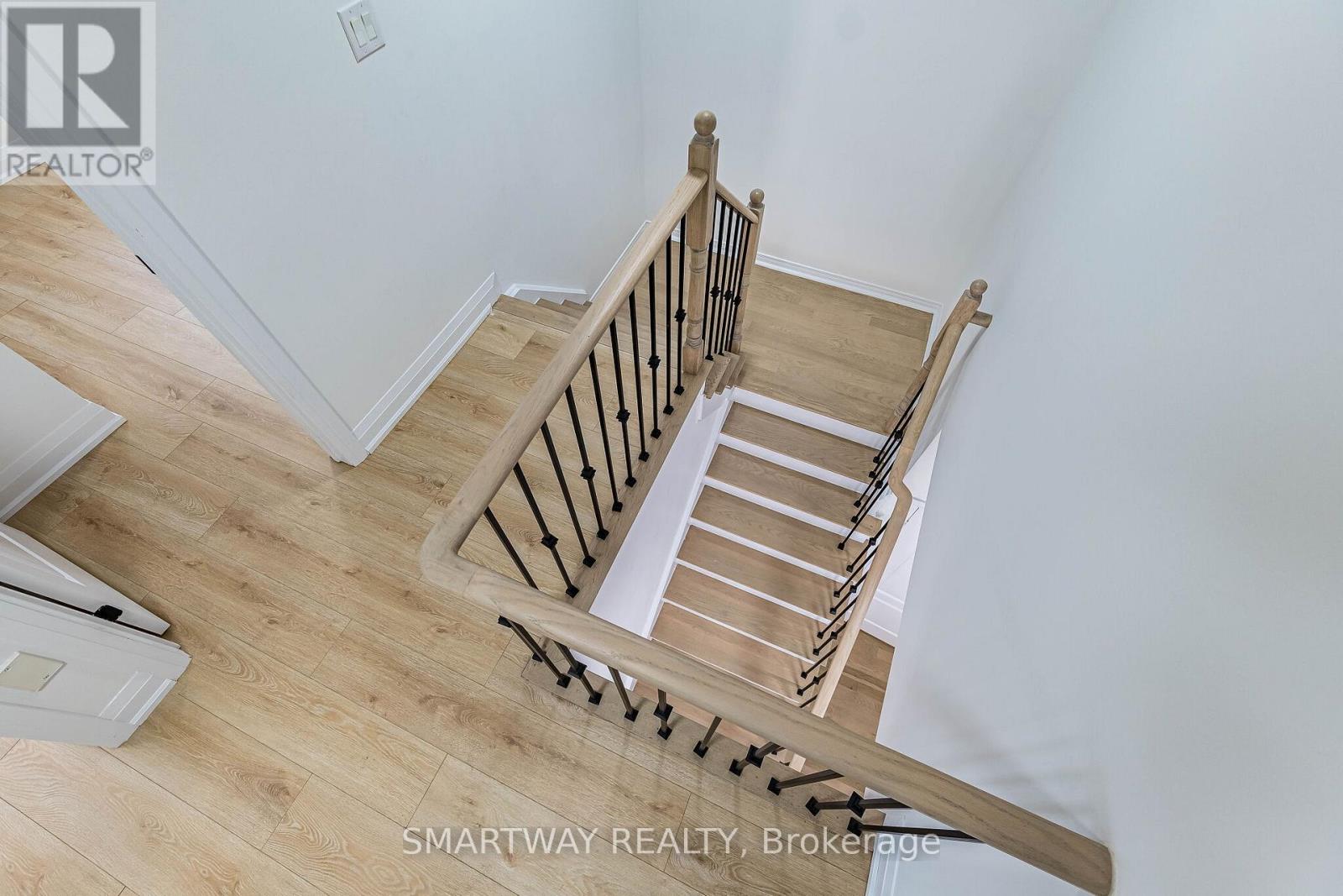 38 LOCKBURN CRESCENT - Image 20