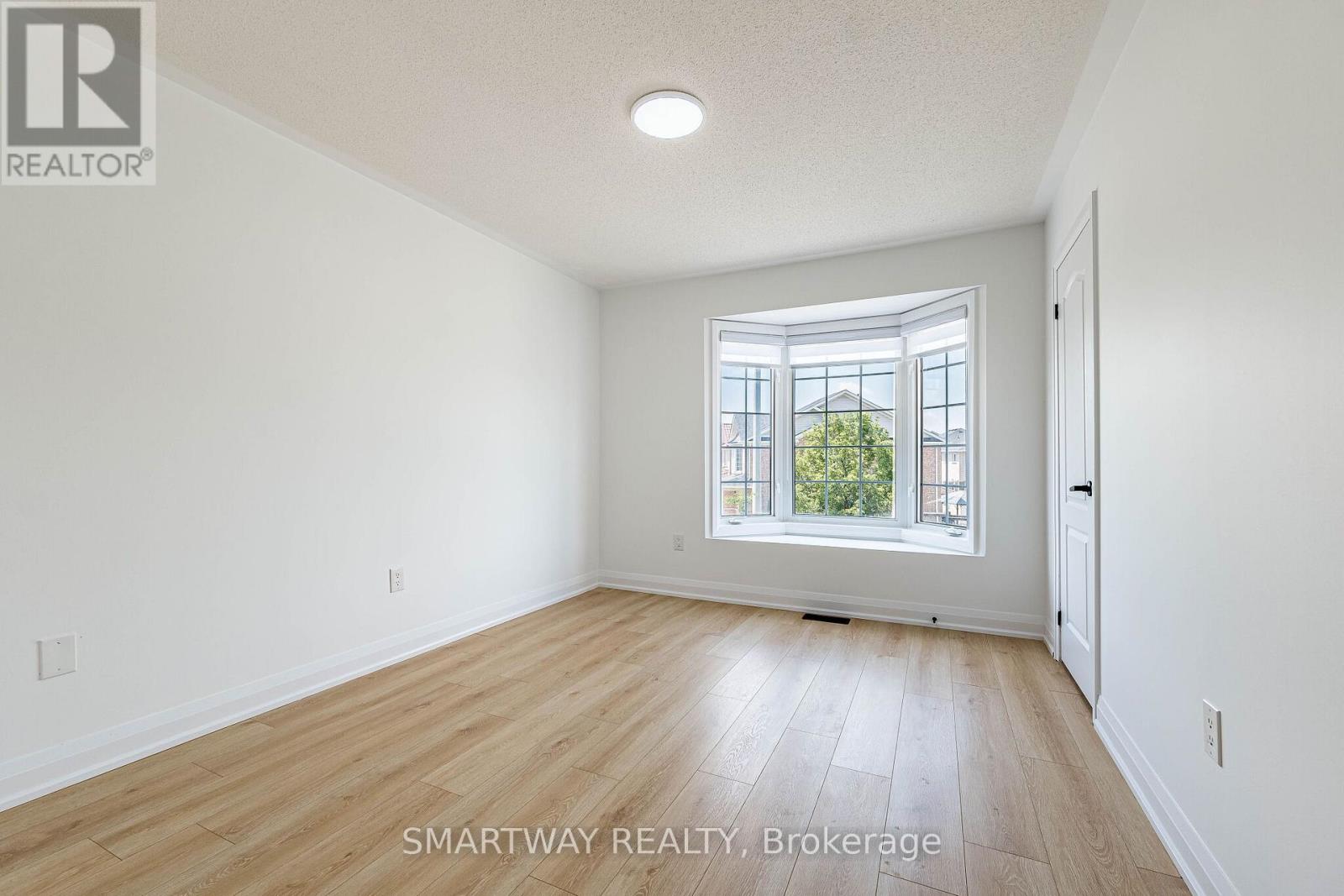 38 LOCKBURN CRESCENT - Image 31