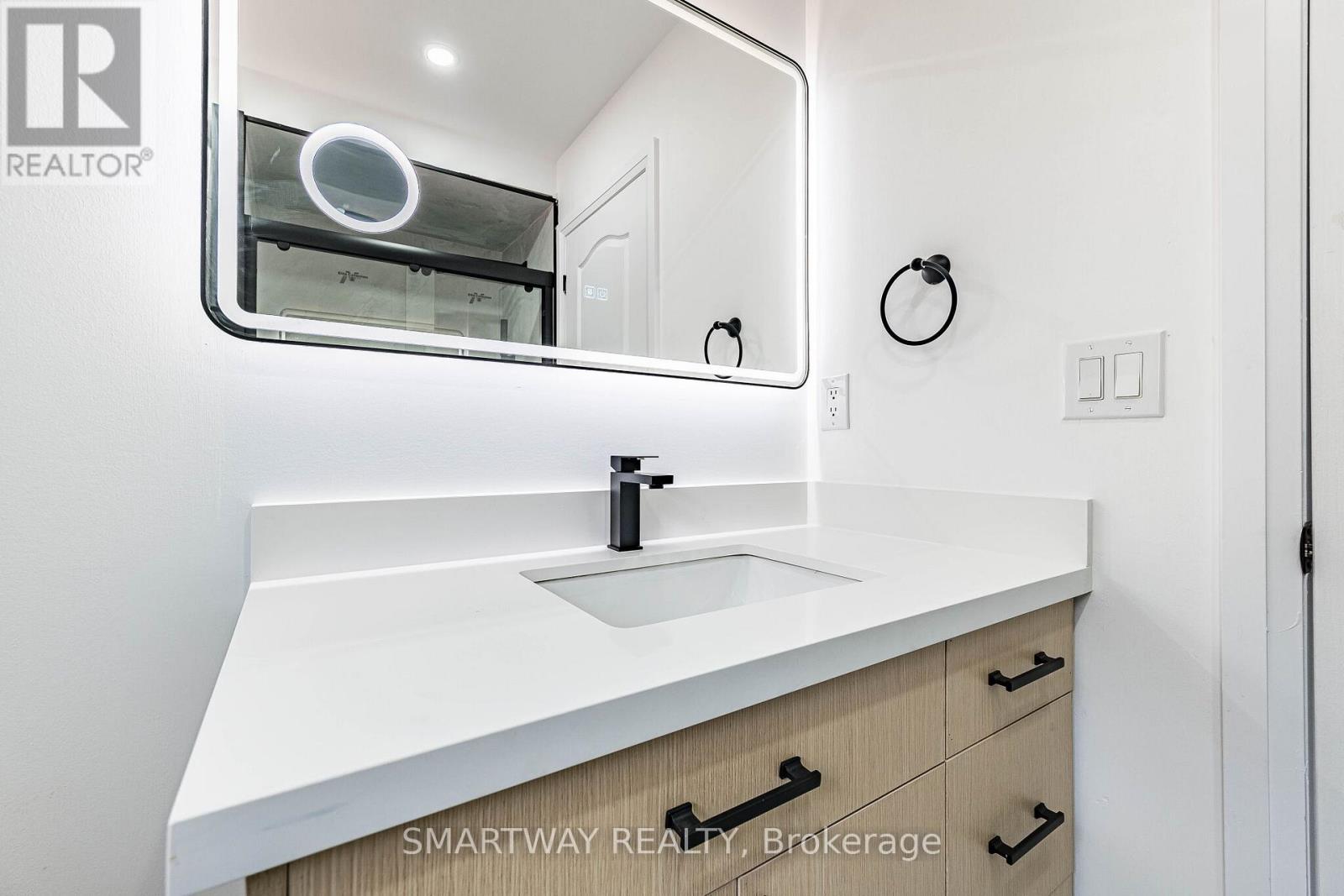 38 LOCKBURN CRESCENT - Image 34