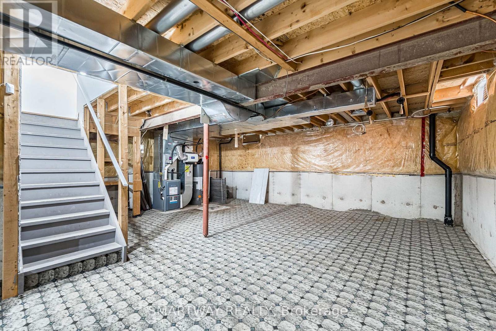38 LOCKBURN CRESCENT - Image 38