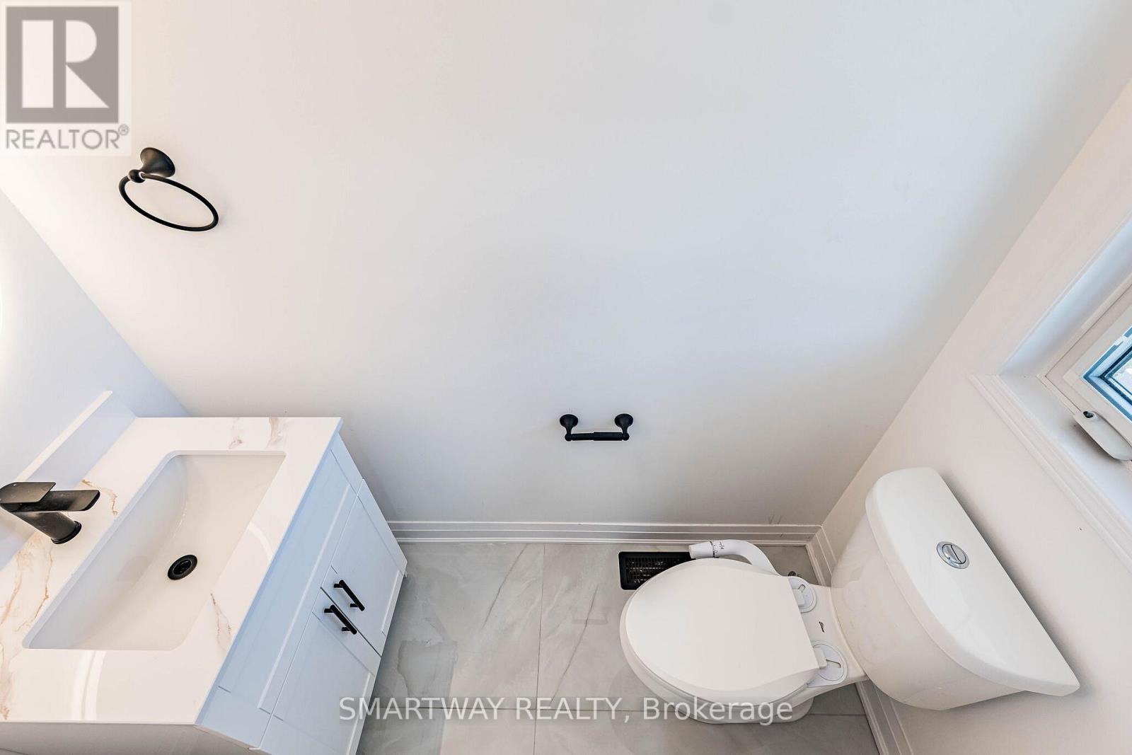 38 LOCKBURN CRESCENT - Image 7