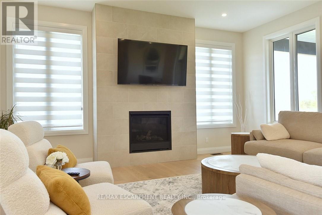 8373 SILVER STREET - 7