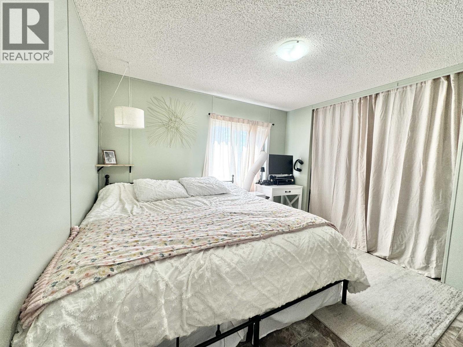 #83 770 N 11TH AVENUE - 16