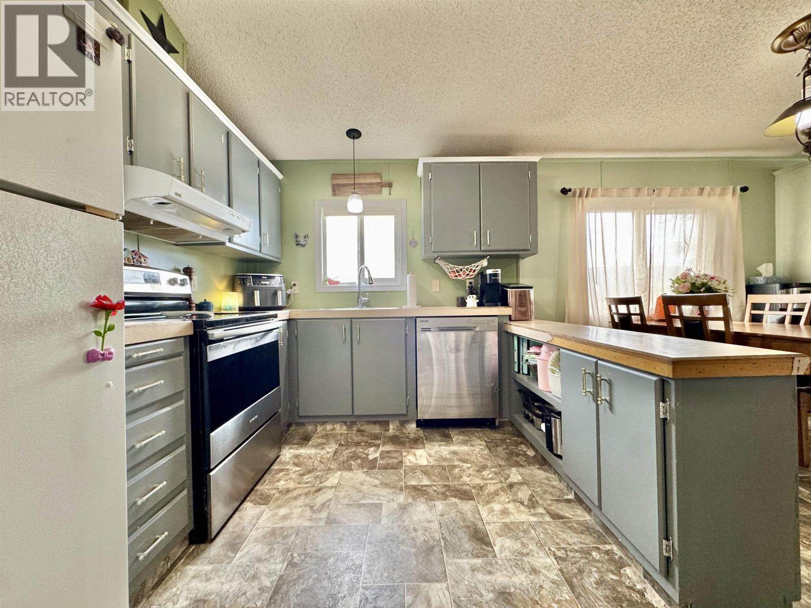 #83 770 N 11TH AVENUE - 4
