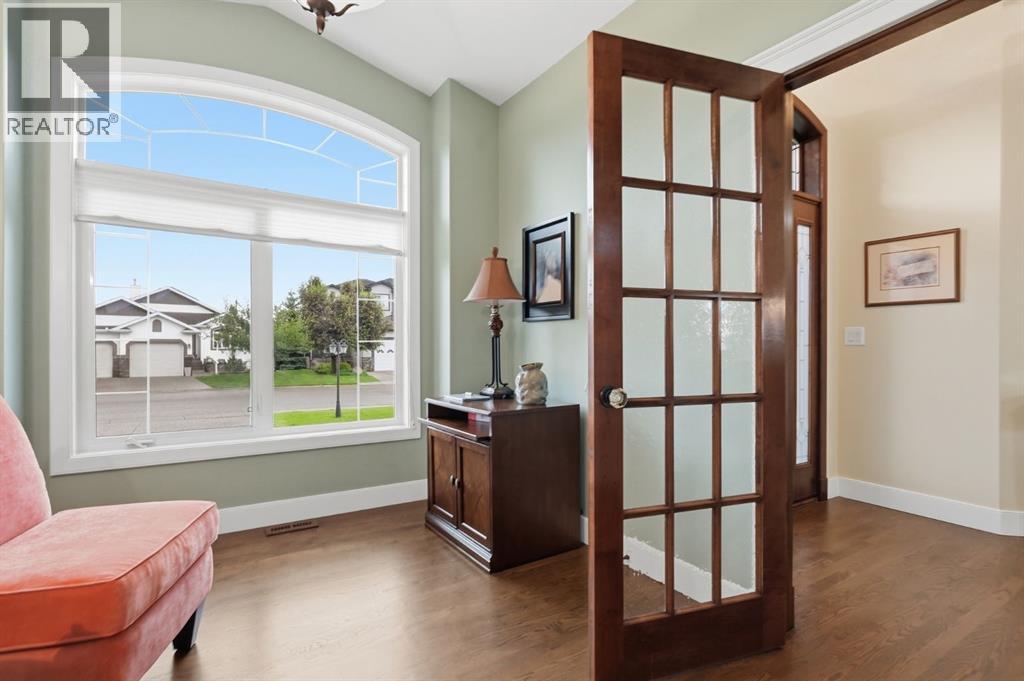 419 High Park Boulevard NW — photo 18