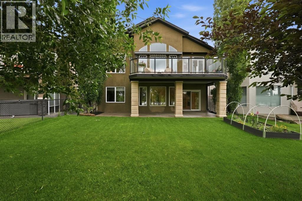 419 High Park Boulevard NW — photo 43