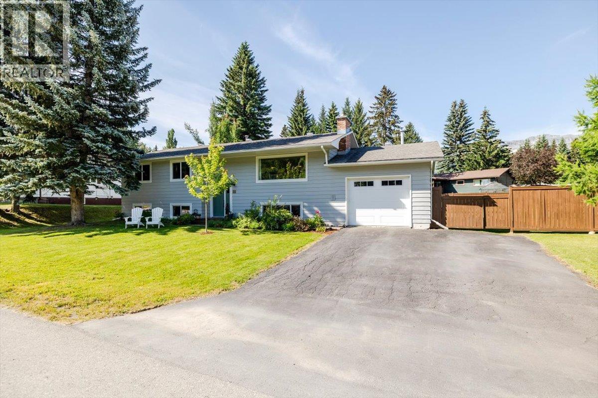 22 Elkview Crescent - 2