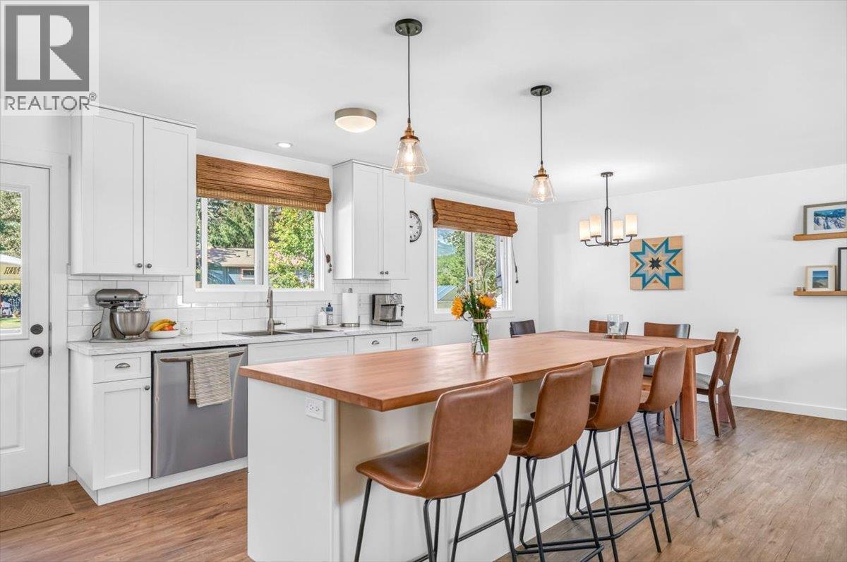 22 Elkview Crescent - 25
