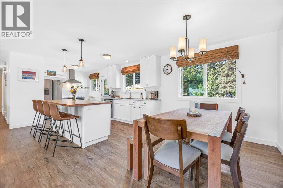 22 Elkview Crescent - 16