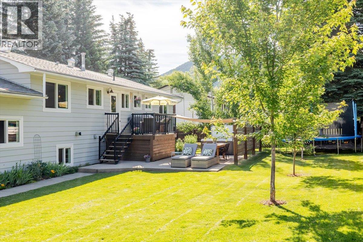 22 Elkview Crescent - 72