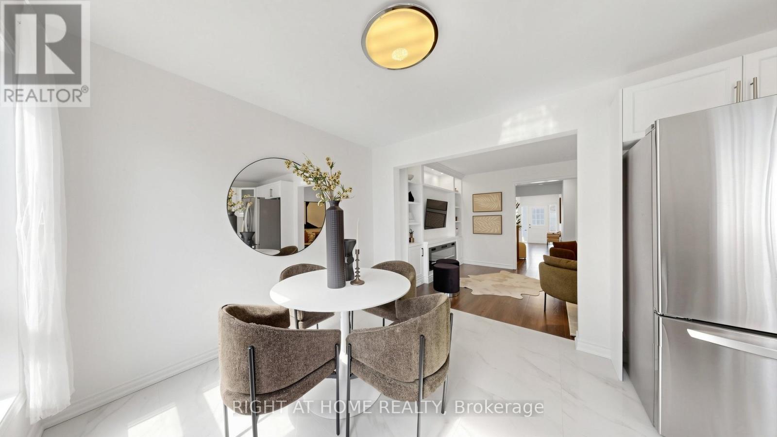 80 BARR CRESCENT - 11
